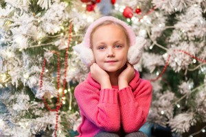 christmas_girl_parenting_tips_for_happy_holidays_andersen_law_PC