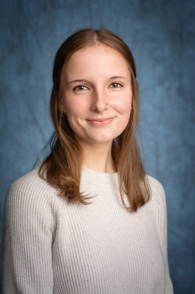 Livia Loecken headshot